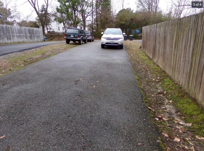 Building Photo - 7113 Senn Way