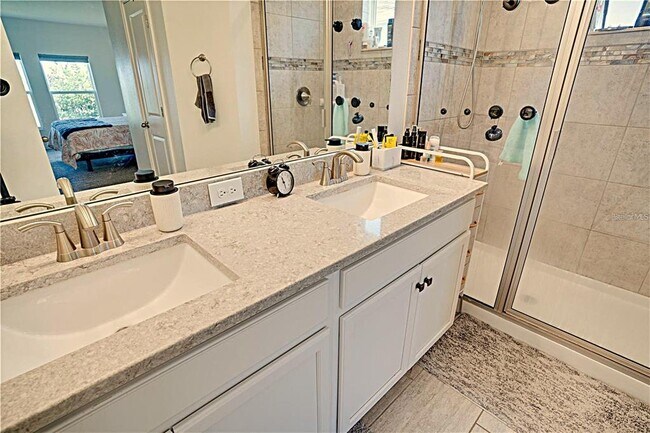 Building Photo - 4840 Reisswood Lp