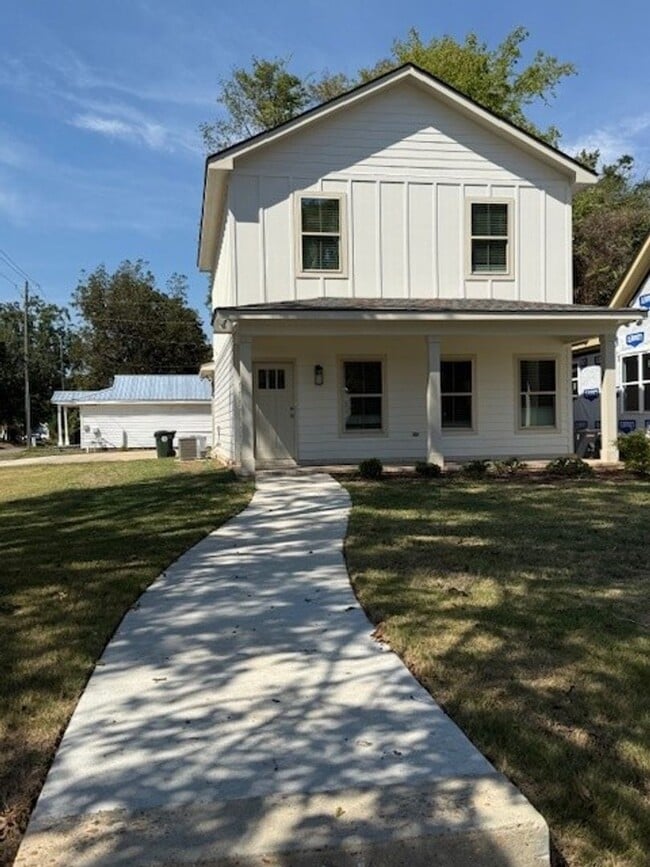 Building Photo - New Construction 3 Bed/3.5 Bath Available ...