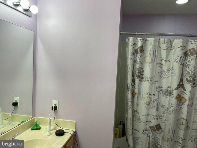 Building Photo - 46 Warwick Rd