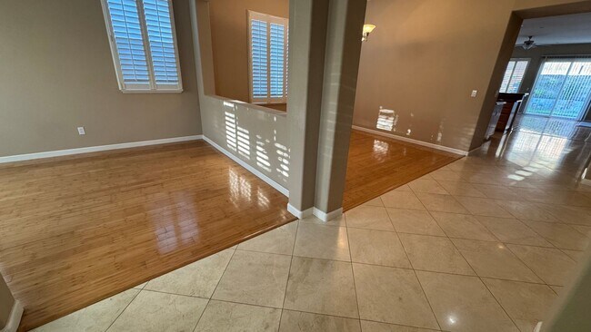 Building Photo - AVAILABLE! OPEN HOUSE FRIDAY 3/20/26 from 5:00-6:00 pm