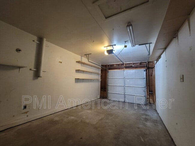Building Photo - 1321 Oak Terrace Ct