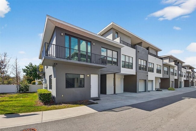 Building Photo - 8706 Palm Ranches Pl