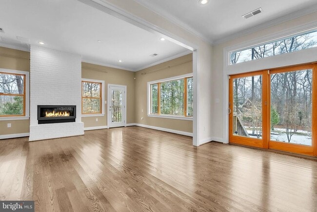 Building Photo - 6415 Bradley Blvd