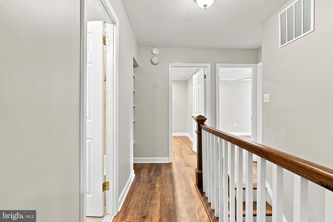 Building Photo - 11414 Bronzedale Dr