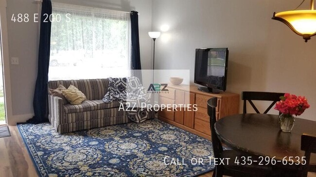 Building Photo - 488 200 S