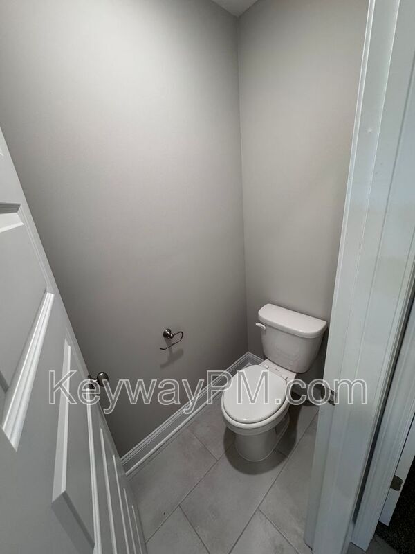 Building Photo - 2062 Denmark Ave SE