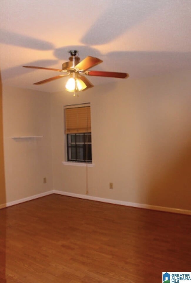 Building Photo - 359 Jamestown Manor Dr