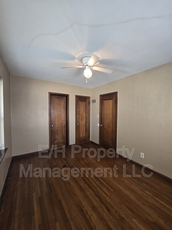 Building Photo - 400 S Hydraulic Ave