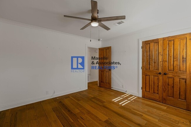 Building Photo - 2 Bed/2 Bath Townhouse in Brandon