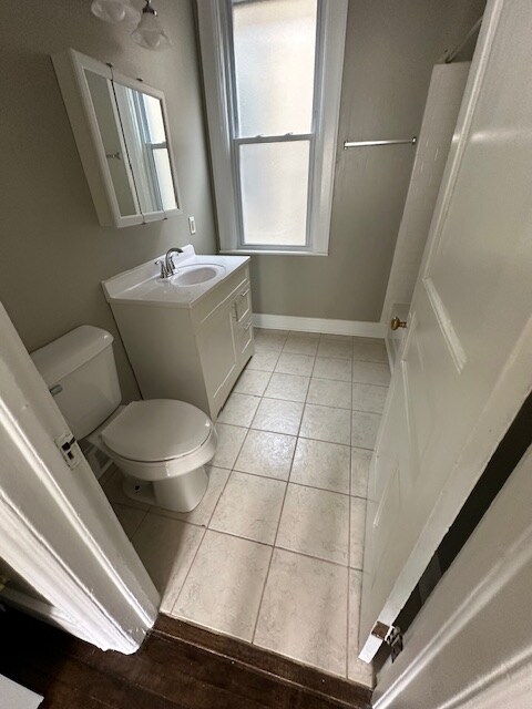 Building Photo - 919 E Clarke St