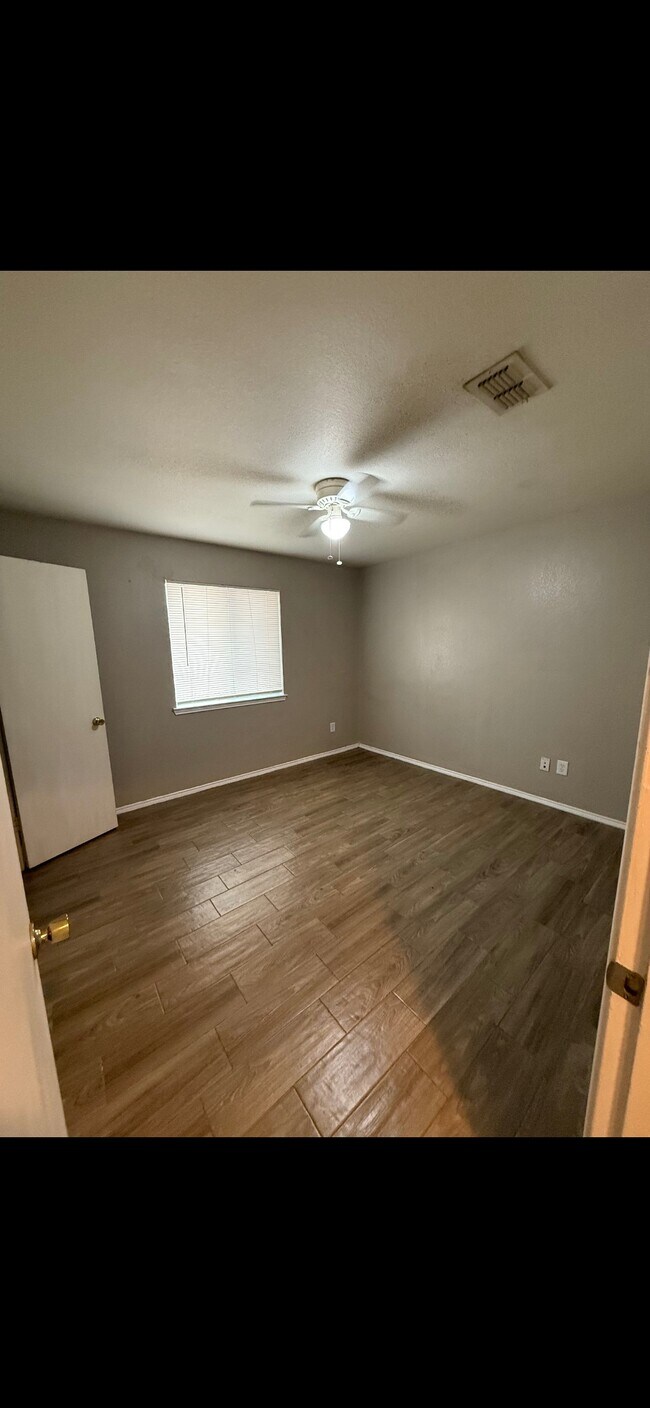 Building Photo - 4304 Silverwood Trail