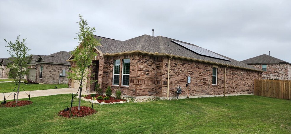 Building Photo - 2024 Hardwick Dr