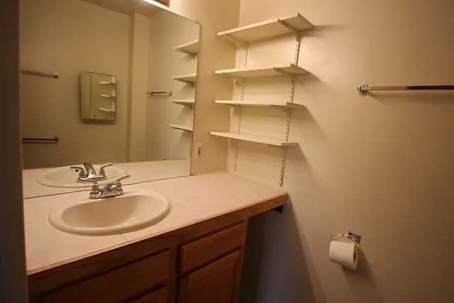 Building Photo - 811 Washtenaw Ave