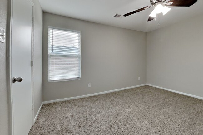 Building Photo - 16802 Accolade Way