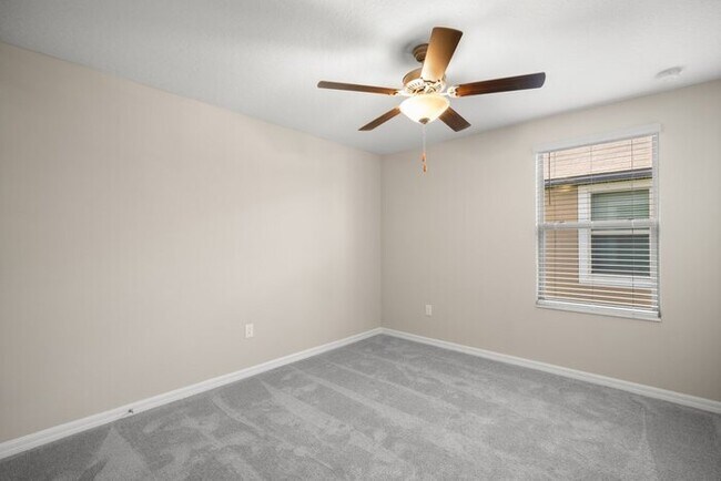 Building Photo - LIKE NEW Home For Rent in Belmont!