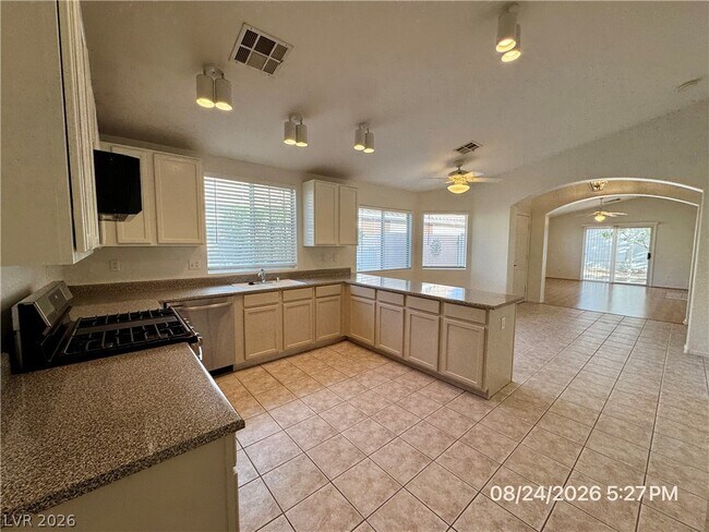 Building Photo - 2173 Hidden Ranch Terrace