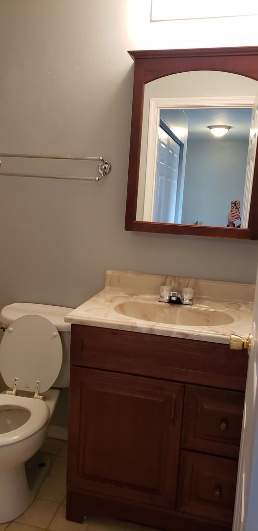 Building Photo - 1733BCS