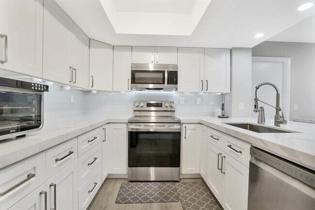 Building Photo - 5292 Buckhead Cir