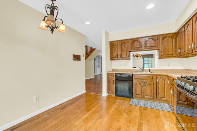 Building Photo - 3604 Springbrook Dr
