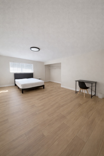 Building Photo - 1595 Palma Vista Ave