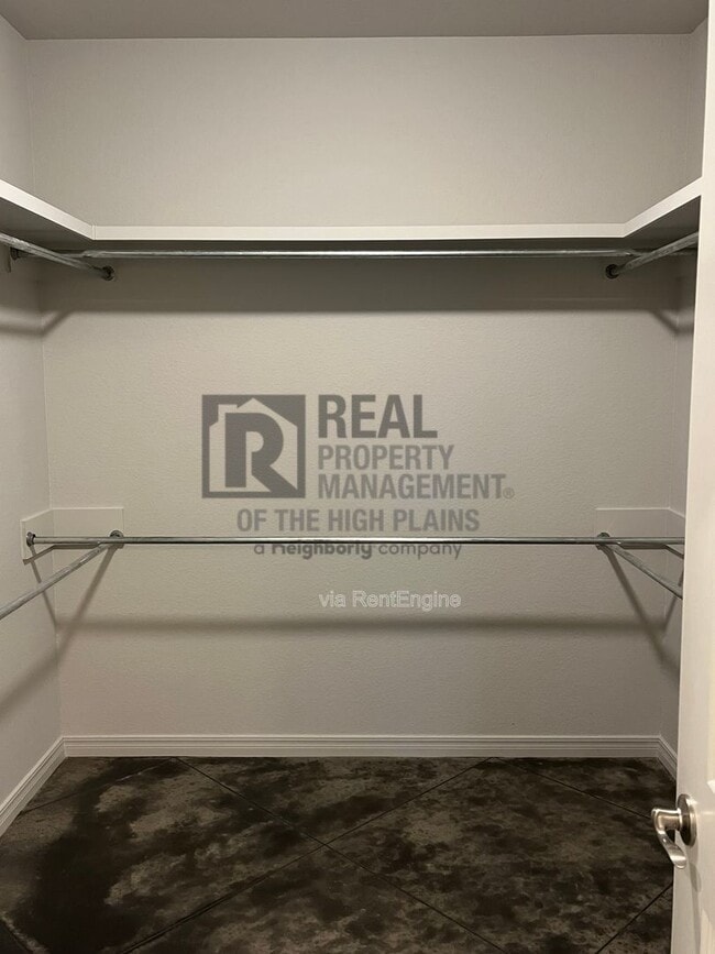 Building Photo - 7307 Vicky St