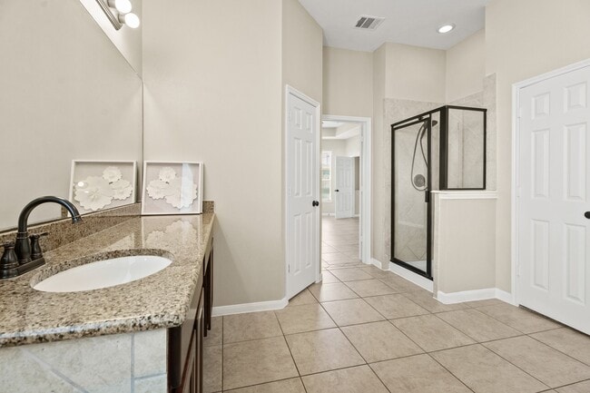 Building Photo - 4713 La Escalona Dr