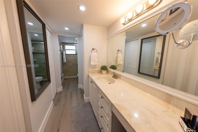 Building Photo - 1501 S Ocean Blvd