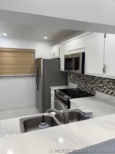 Building Photo - 1811 Sabal Palm Dr