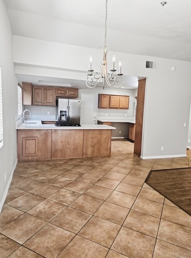 Building Photo - 13715 El Rio Ln