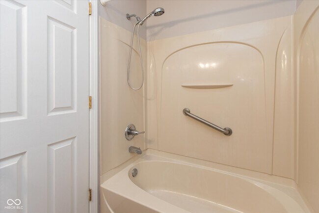 Building Photo - 2099 Galaxy Dr