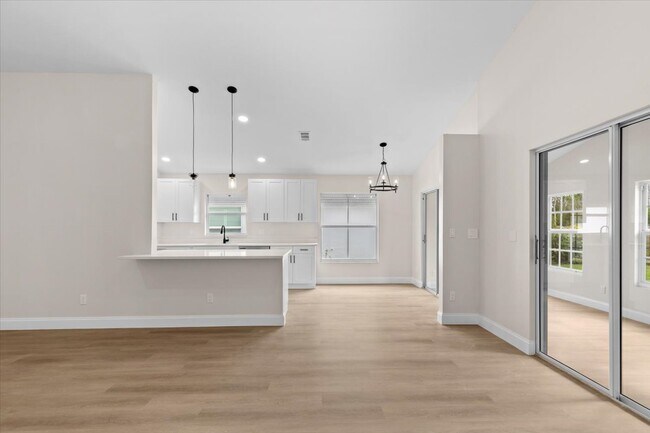 Building Photo - Sabal Springs Blvd