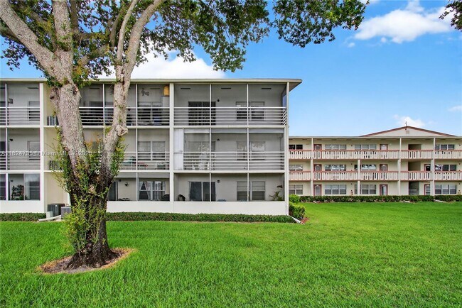 Building Photo - 228 Preston Way