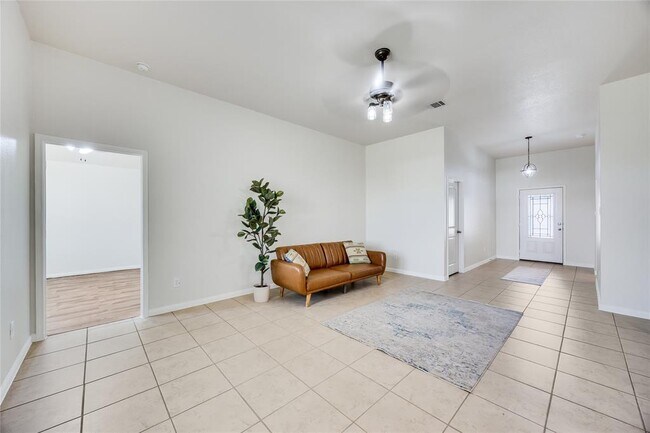 Building Photo - 19600 Woodrow Wilson St