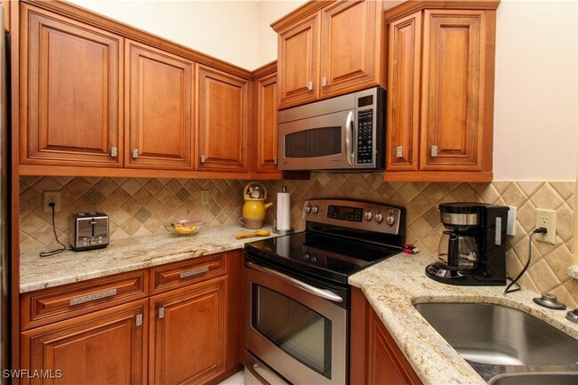 Building Photo - 172 Vintage Cir