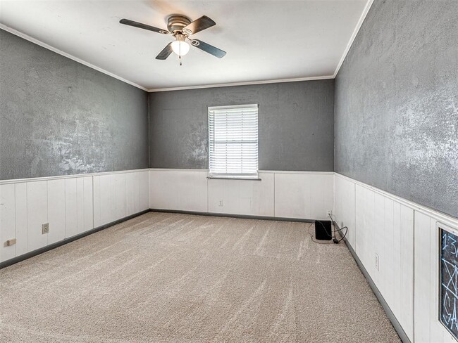 Building Photo - 1212 Lynnwood Dr