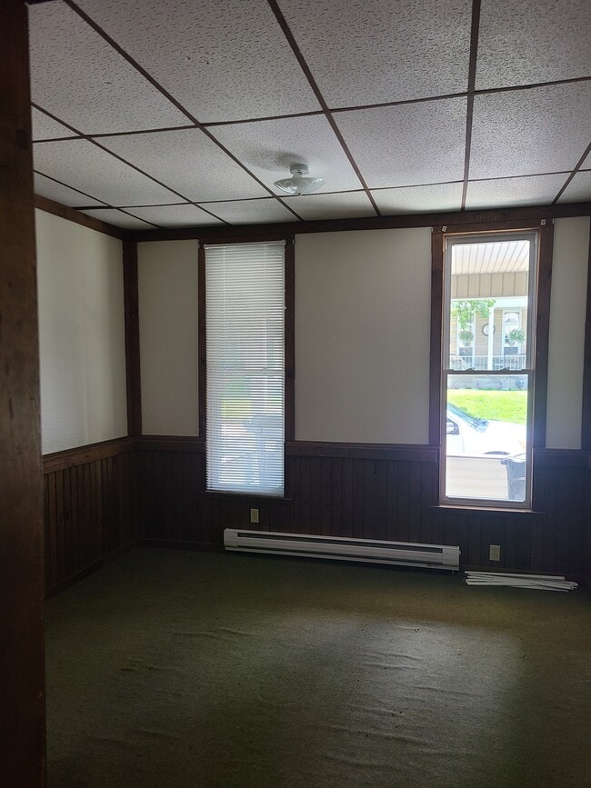 Building Photo - 1008-1 Lincoln Ave