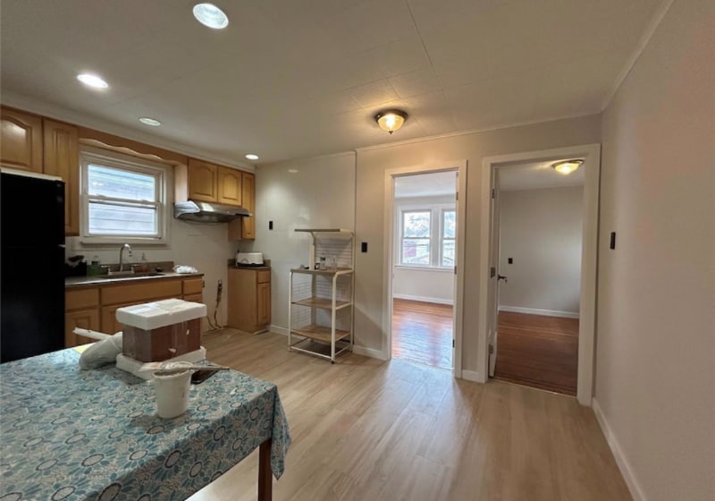 Building Photo - 77-25-7169 169th St