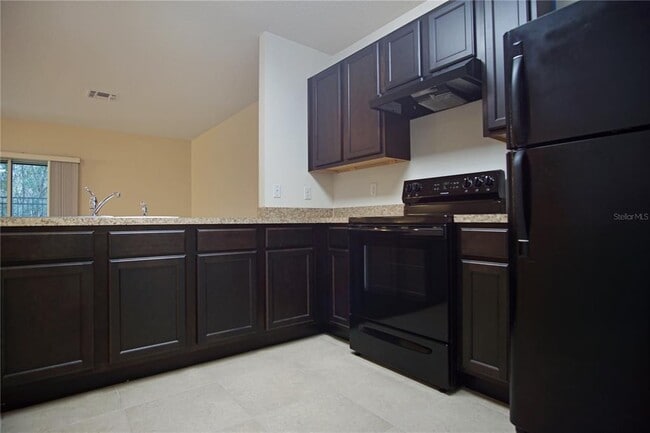 Building Photo - 467 Arbor Lakes Dr