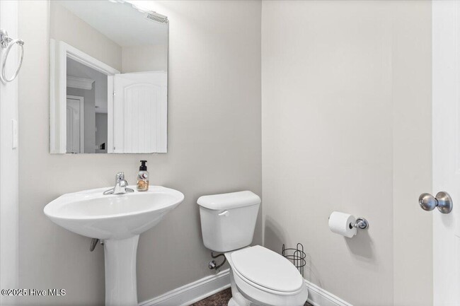Building Photo - 1044 Slater Way