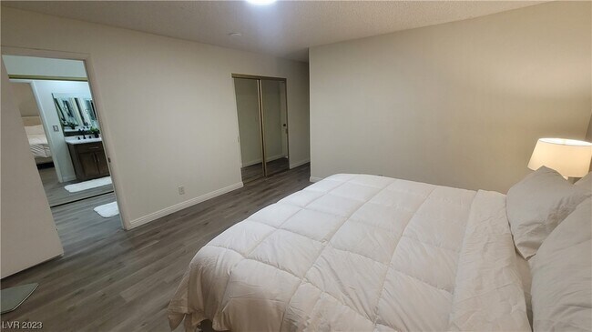 Building Photo - 2400 El Brio Ct