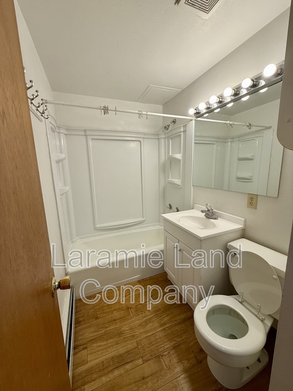 Building Photo - 1503 E Baker St