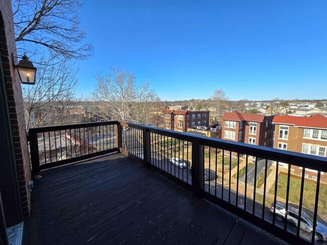 Balcony - 6416 Cates Ave