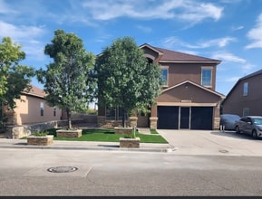 Building Photo - 13844 Hollywood