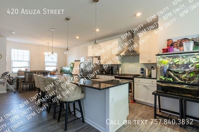 Building Photo - 420 Asuza St