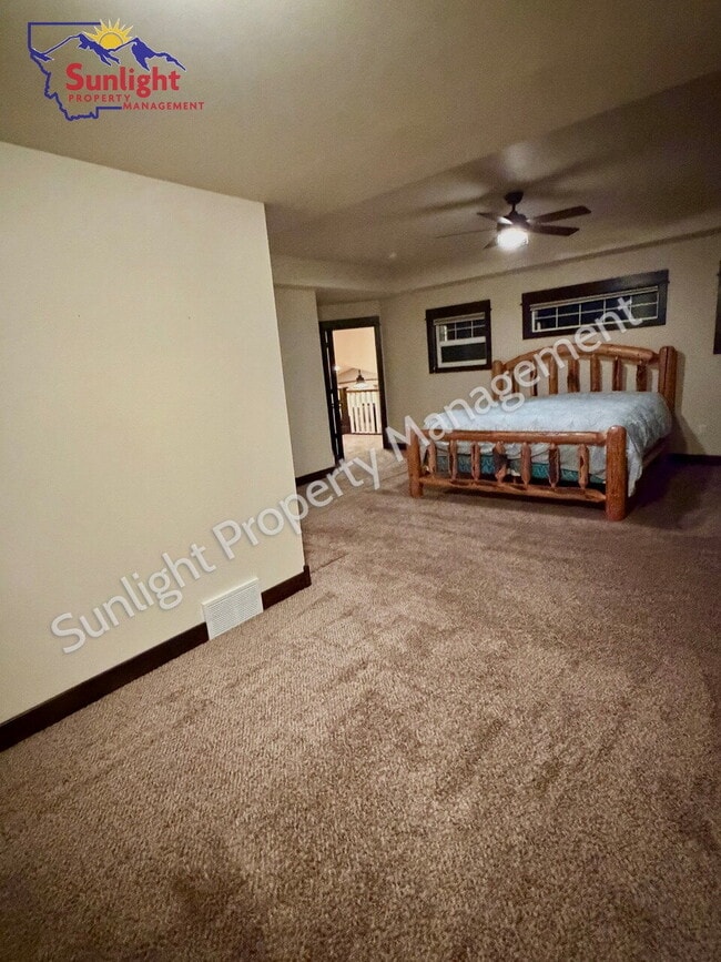 Building Photo - Spacious Country Home with 5 Bedrooms, Movie Room & Stunning Open-Land Views