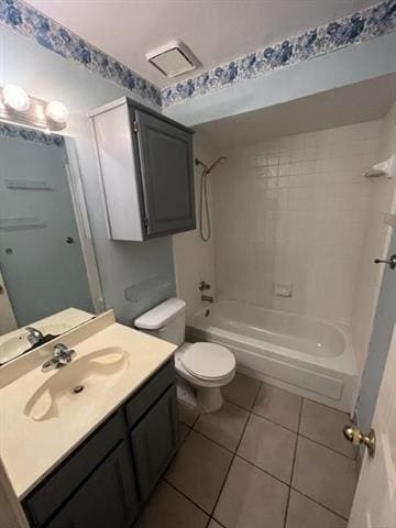 Building Photo - 553 Raintree Cir