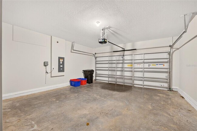 Building Photo - 13633 NW 14th Pl