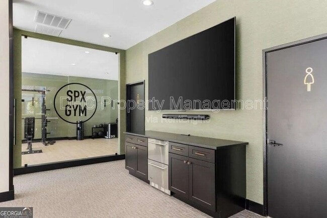 Building Photo - 659 Auburn Ave NE