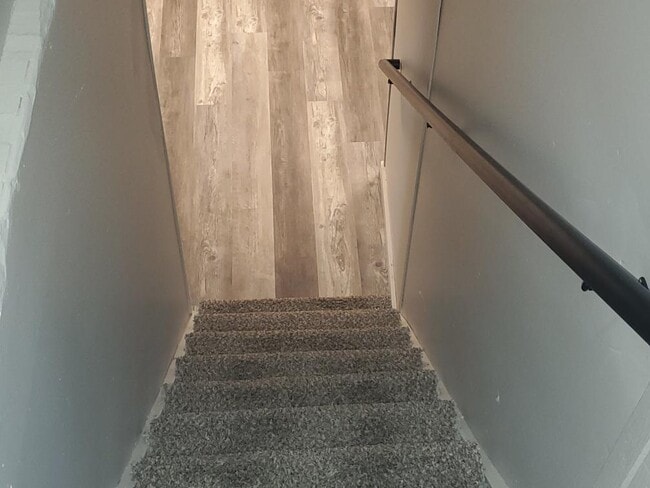 Building Photo - 439 S Illinois St